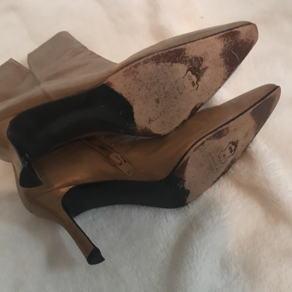 Stuart Weitzman butterscotch leather shimmer boots - Picture 4 of 6